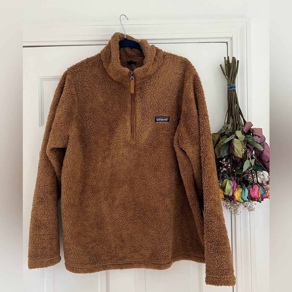 Patagonia women’s 1/4 zip teddy bear fleece